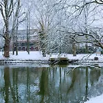 Romantik Hof Zur Linde Отель