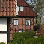 Romantik Hof Zur Linde Hotell 4*