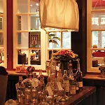 Hotell Romantik Hof Zur Linde 4*