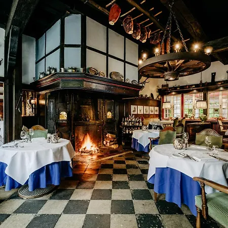 Romantik Hof Zur Linde Hotel 4*