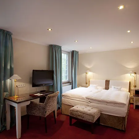 Romantik Hof Zur Linde Hotel