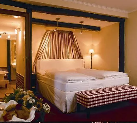 Romantik Hof Zur Linde 4* Munster (North Rhine-Westphalia)