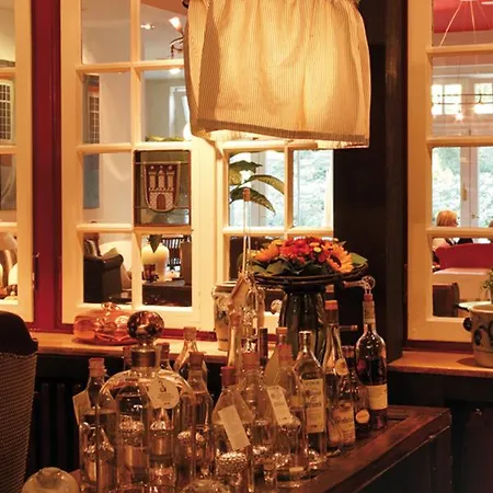 Hotel Romantik Hof Zur Linde 4*