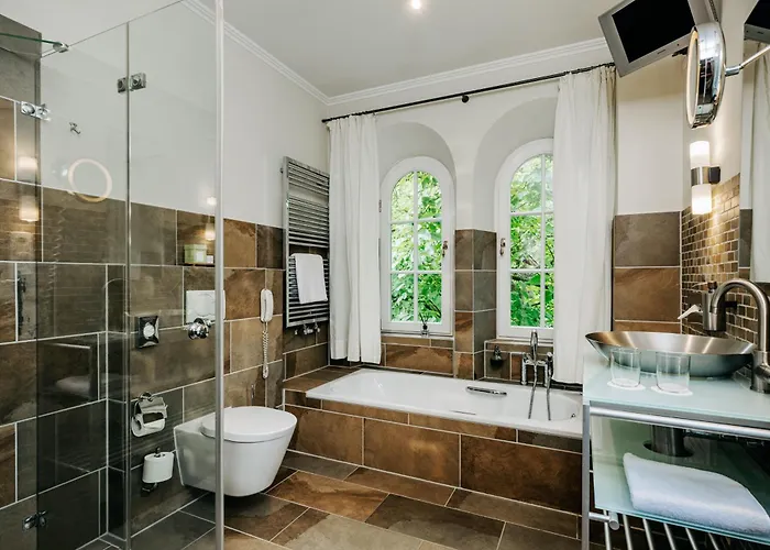 Szálloda Romantik Hof Zur Linde 4*