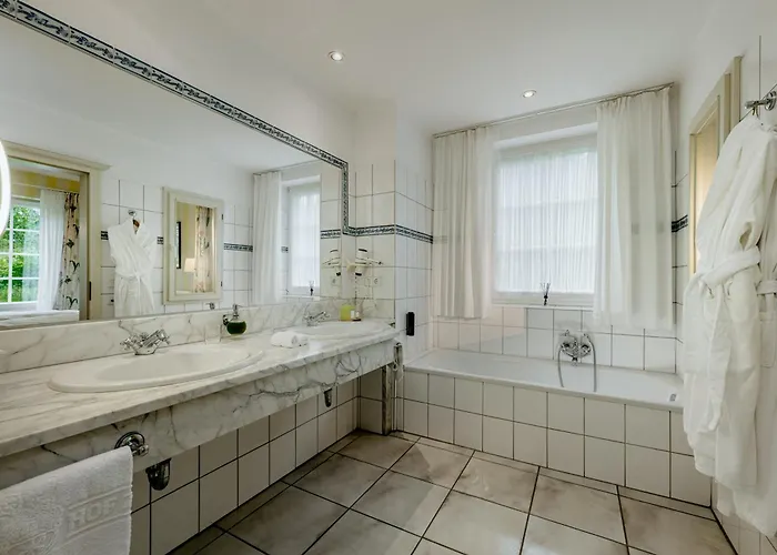 Romantik Hof Zur Linde Szálloda