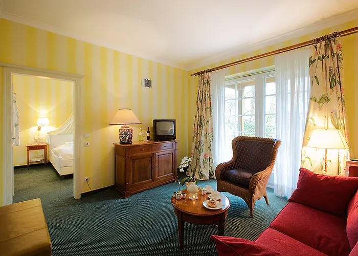 Romantik Hof Zur Linde Hotel