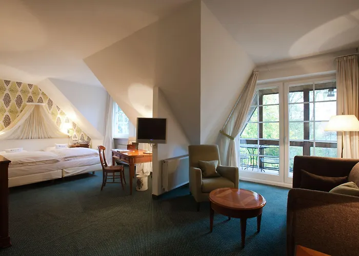 Romantik Hof Zur Linde فندق مونستر