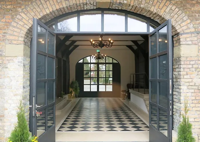 Romantik Hof Zur Linde فندق مونستر