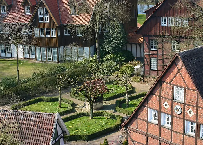 Romantik Hof Zur Linde 4*